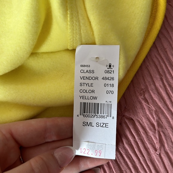 yellow pacsun booty shorts - Picture 3 of 3